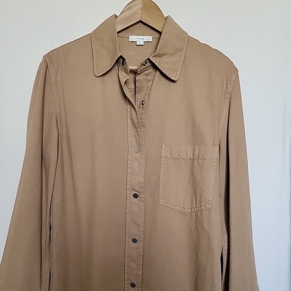 Vince Women's Twill Cotton Button Up Relaxed Shirt in Camel - Picture 3 of 9